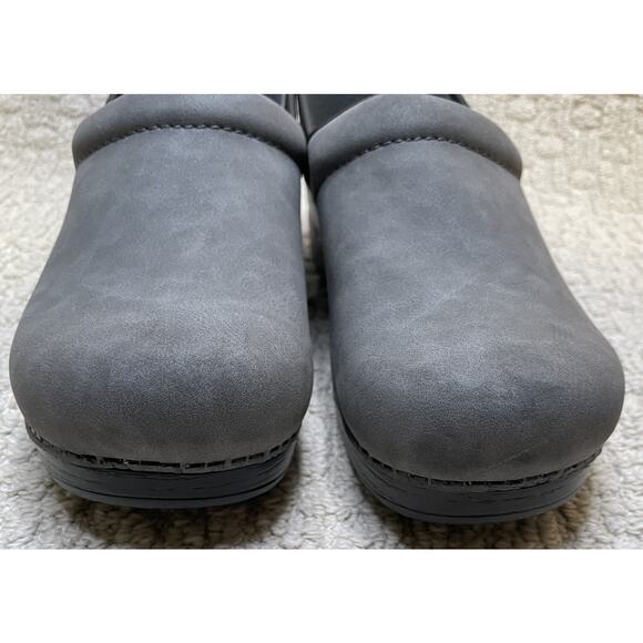 Dansko Gray Microbuck Nubuck Clogs Shoes Womens 40 US 10 NEW NWOB - Picture 2 of 10